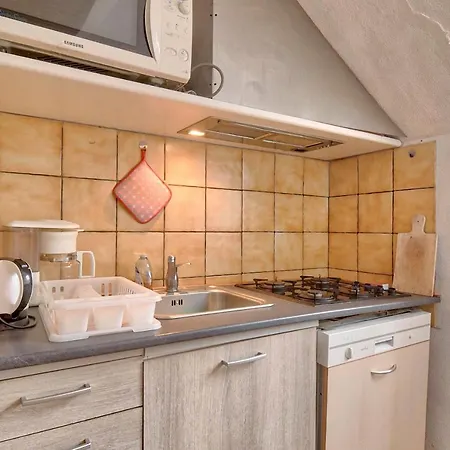 Appartamento Au Nid Du Gypaéte Oiseau Local *